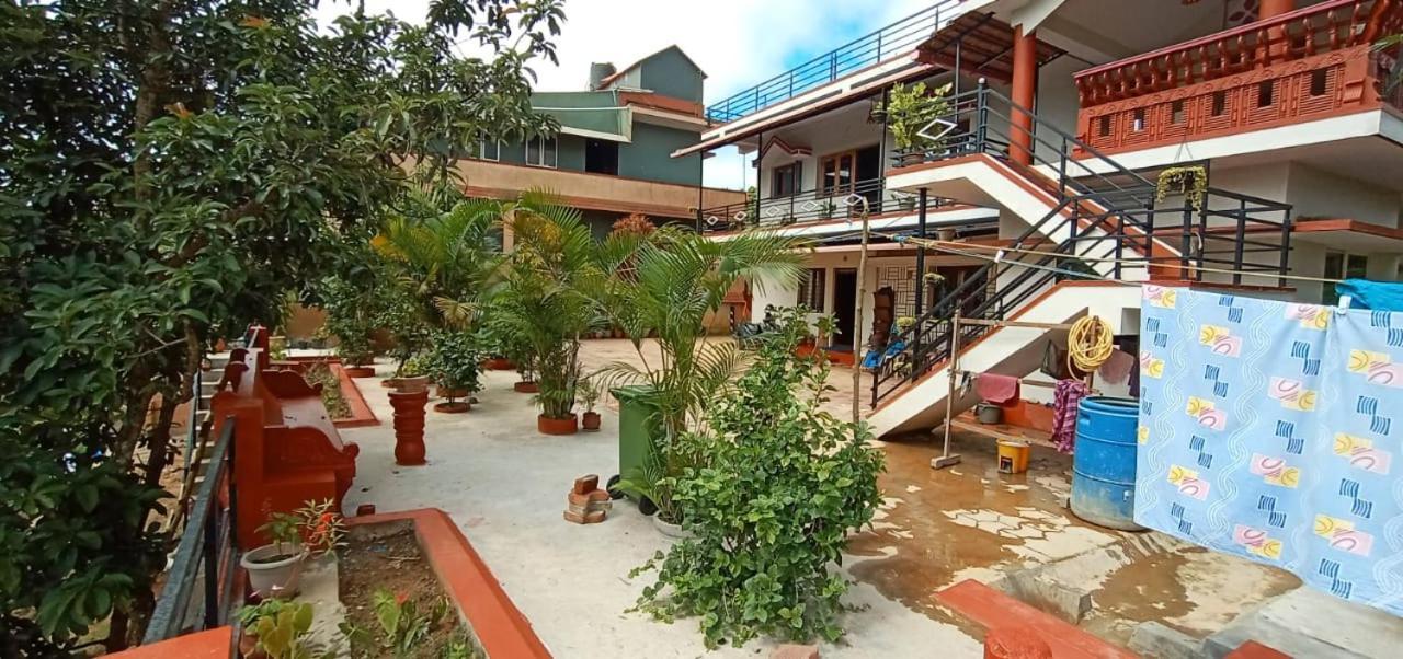 Coorg Girinivas Homestay 102 Madikeri Exterior photo